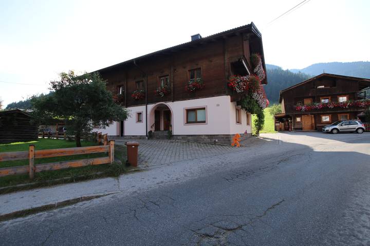 Hütte für 6 Personen, mit Balkon in Wildschönau