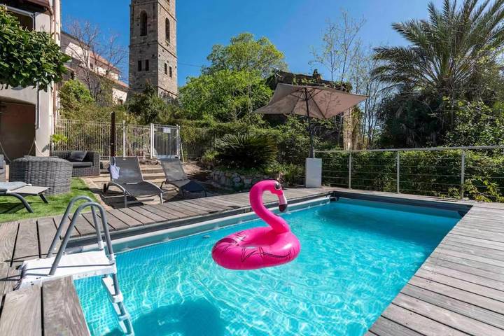 Location de vacances pour 8 personnes, avec Balcon ainsi que Terrasse et Piscine à Sarrola-Carcopino - 2