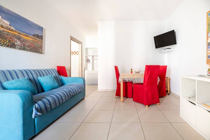 Hel lägenhet, Apartment 'A Due Passi Dal Centro Bilo' with Balcony, Wi-Fi and Air Conditioning in Otranto, Otranto region