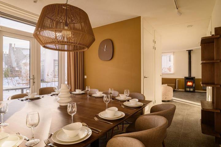 Station pour 6 personnes, avec jardin et piscine ainsi que sauna et bassin pour enfant, animaux acceptés à Maastricht - 3