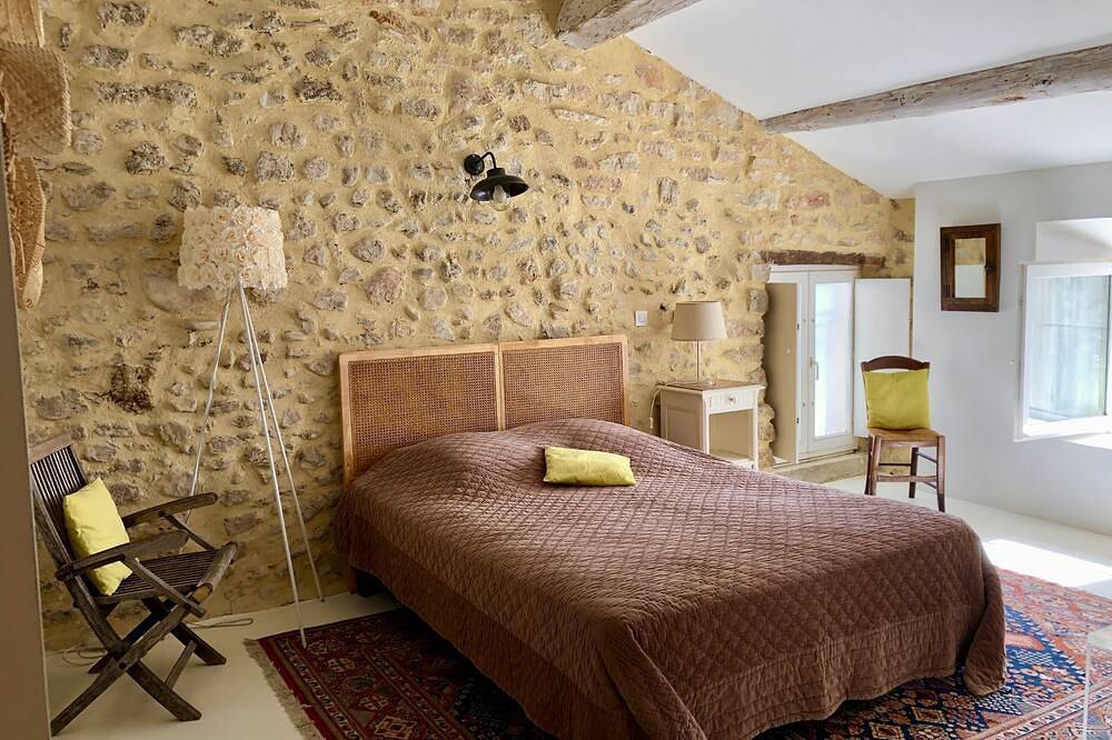 Le bon Louis, mas en campagne piscine privée entre Vaison la romaine et Grignan in Richerenches, Enclave de Valreas