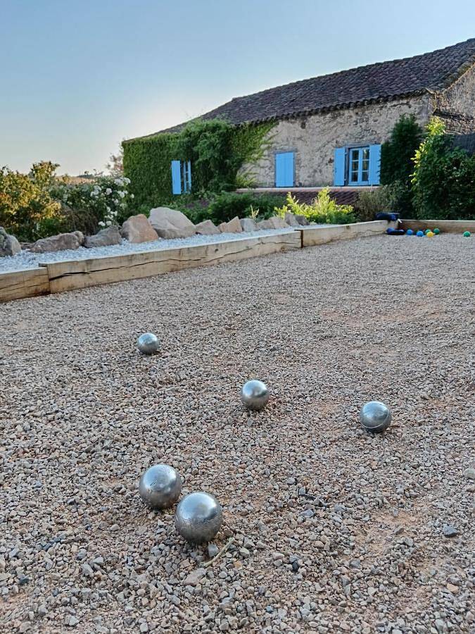 Location de vacances pour 6 personnes, avec Terrasse et Jardin ainsi que Piscine et Vue à Le Ségur - 4