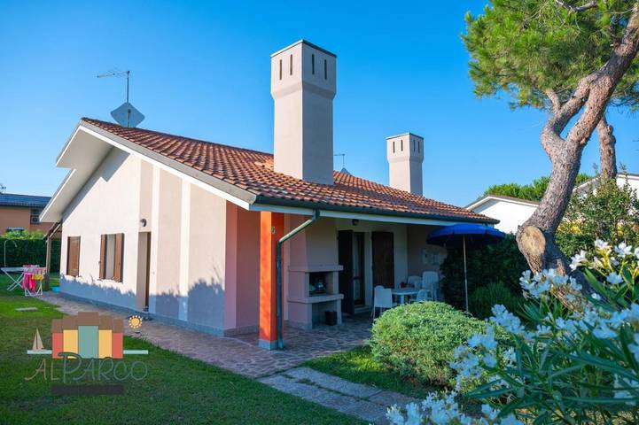 Casa vacanza per 6 persone, con piscina e panorama nonché giardino, con animali domestici in Albarella
