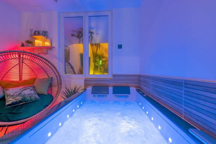 Location de vacances pour 2 personnes, avec Jacuzzi ainsi que Terrasse et Sauna à Abbeville