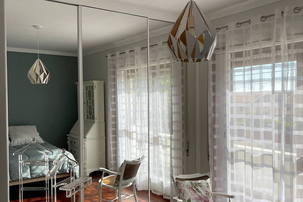 House 6 px 100m walk from the beach and 20' by train from the historic center of Porto. in Arcozelo, Distrito de Porto