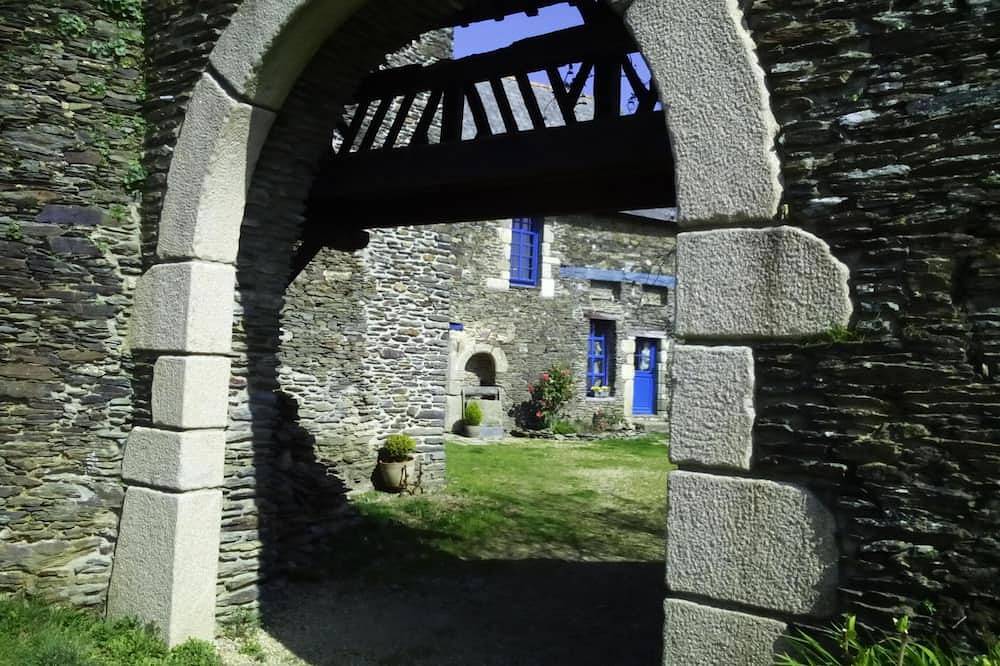 Ganze Wohnung, Manoir De Barbotin, Appartement de la Marquise. in Ploërmel, Vannes und Umgebung