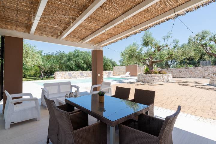 Villa Irma with Private Pool by Wonderful Italy in Noci, Bari Provinz