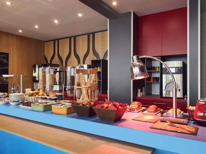 Hôtel pour 4 personnes, avec piscine et jardin, animaux acceptés