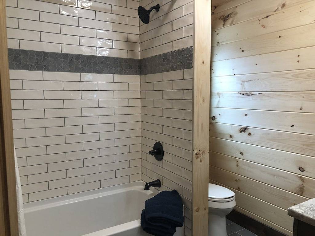 Riverside Relaxation, Fireside Moments & Serene Sips in Mountain Breezes - Toccoa River Mist in Chattahoochee National Forest