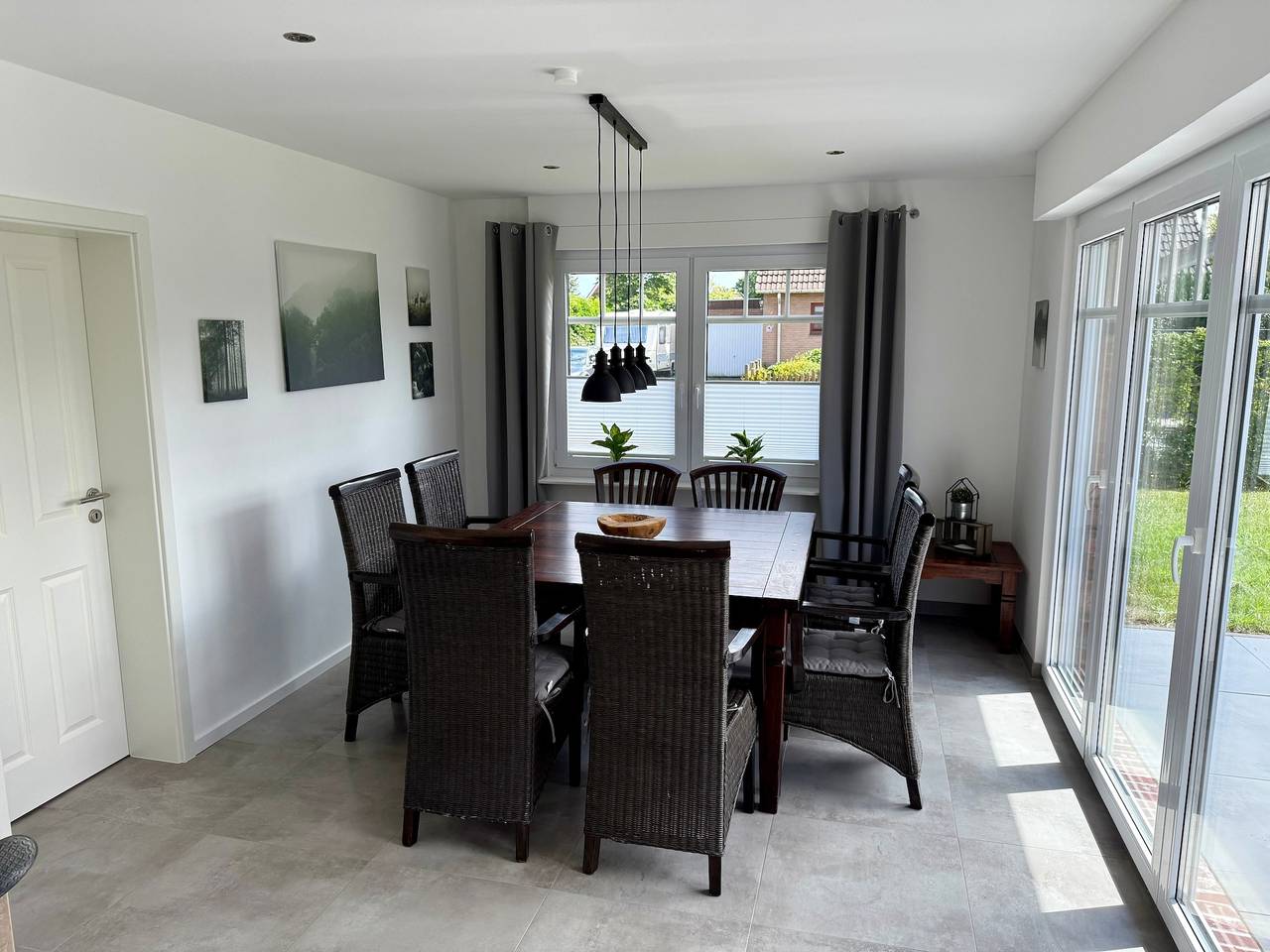 Ferienhaus 'Neeborg' mit privater Terrasse, privatem Garten und Wlan in Zetel, Nordseeküste