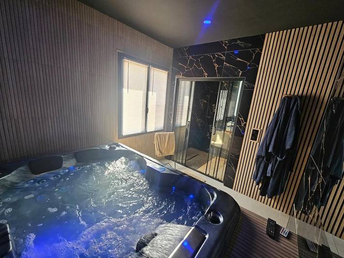 Appartement de vacances pour 2 personnes, avec jacuzzi et terrasse