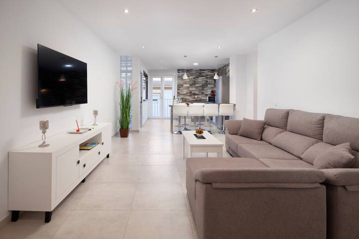 Ferienwohnung für 6 Personen, mit Balkon und Whirlpool in Cómpeta