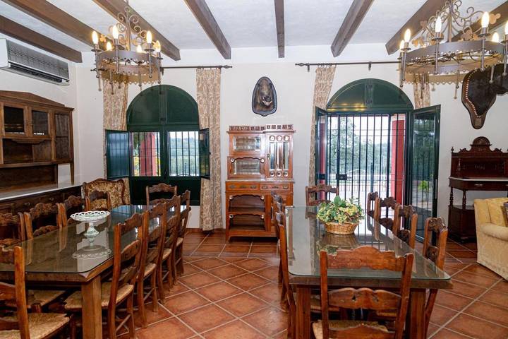 Casa rural para 15 personas, con vistas y piscina además de jardín y balcón en Almodóvar del Río - 3