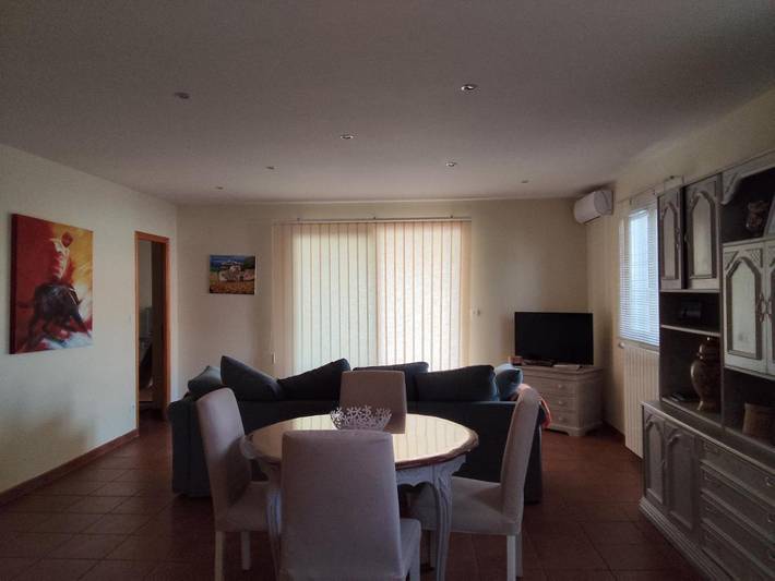 Gîte pour 4 personnes, avec vue ainsi que piscine et jardin à Puissalicon - 4