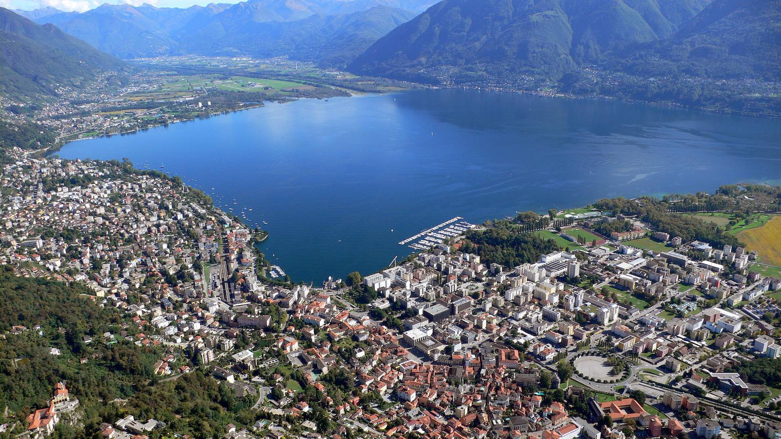 Double Room with Air Conditioning - Del Ponte Break in Minusio, Ticino Alps and Verbano