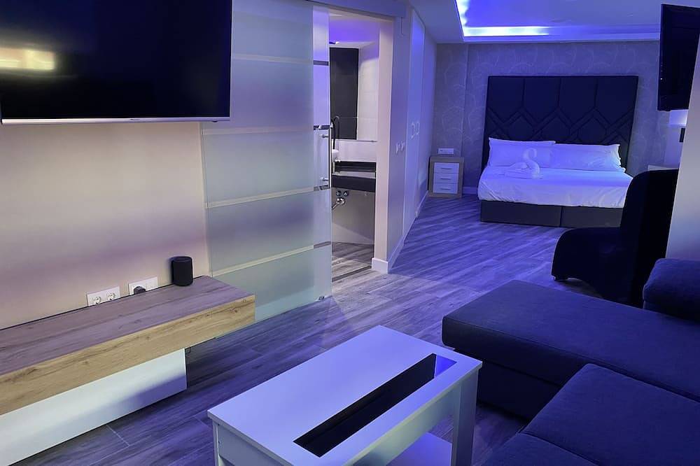 Entire apartment, Premium Gold in Linares, Jaén Province
