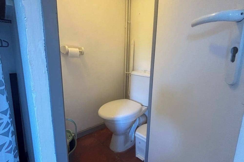 Geheel appartement, Studio terrace in Villecroze, Draguignan en omgeving