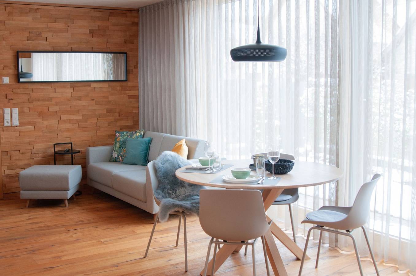 Chalet Zwei mit privater Terrasse, privatem Garten und Wi-Fi in Kressbronn am Bodensee, Bodenseekreis