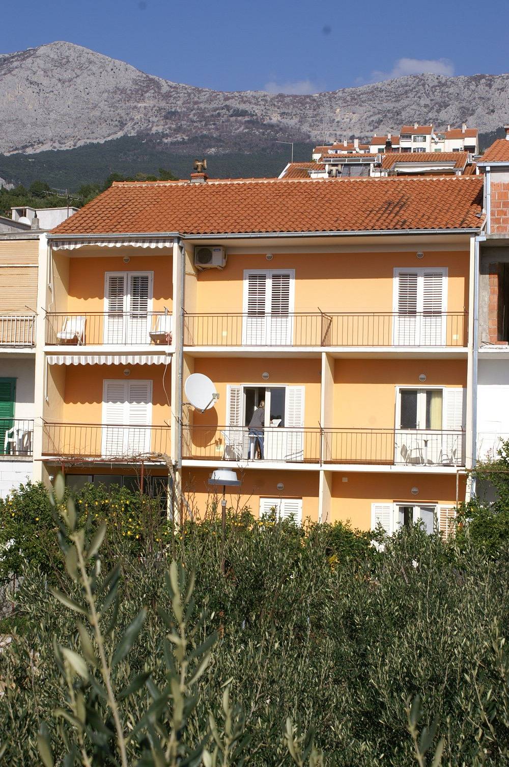 Ganze Wohnung, 3-Zimmer-Ferienwohnung mit Terrasse Podgora, Makarska -a in Podgora, Makarska Riviera