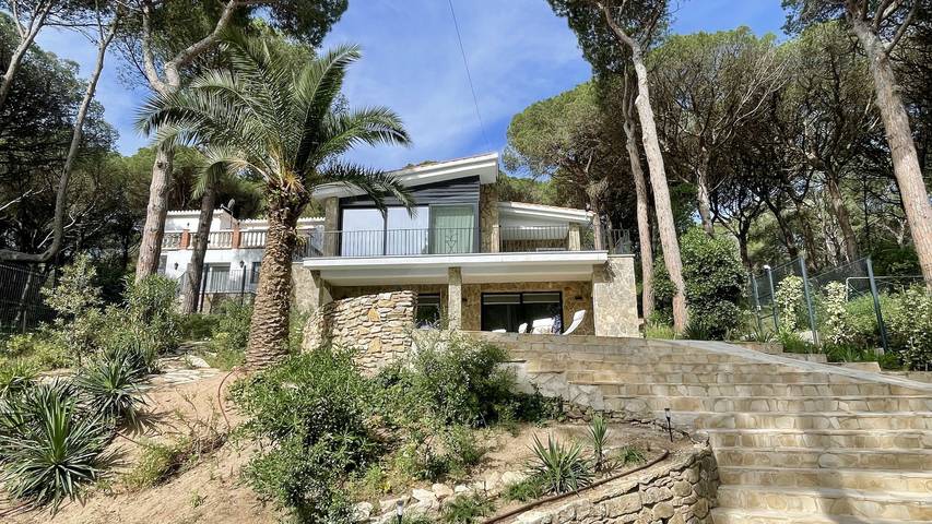 Casa rural para 14 personas, con jardín y terraza en Pals - 2