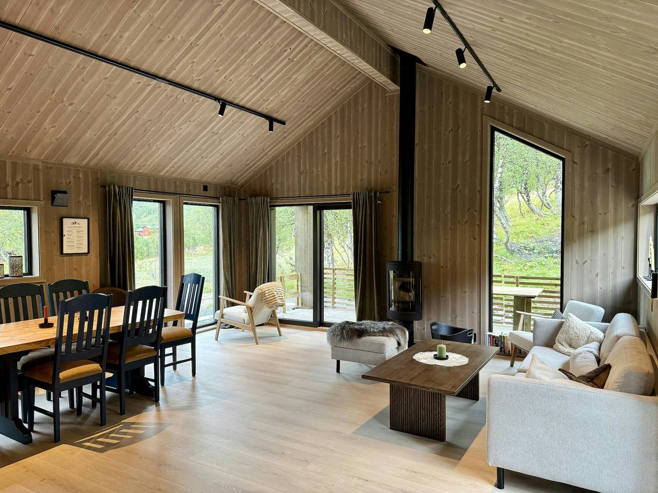 Moderne Hütte am Skarvatnet in Oppdal in Oppdal