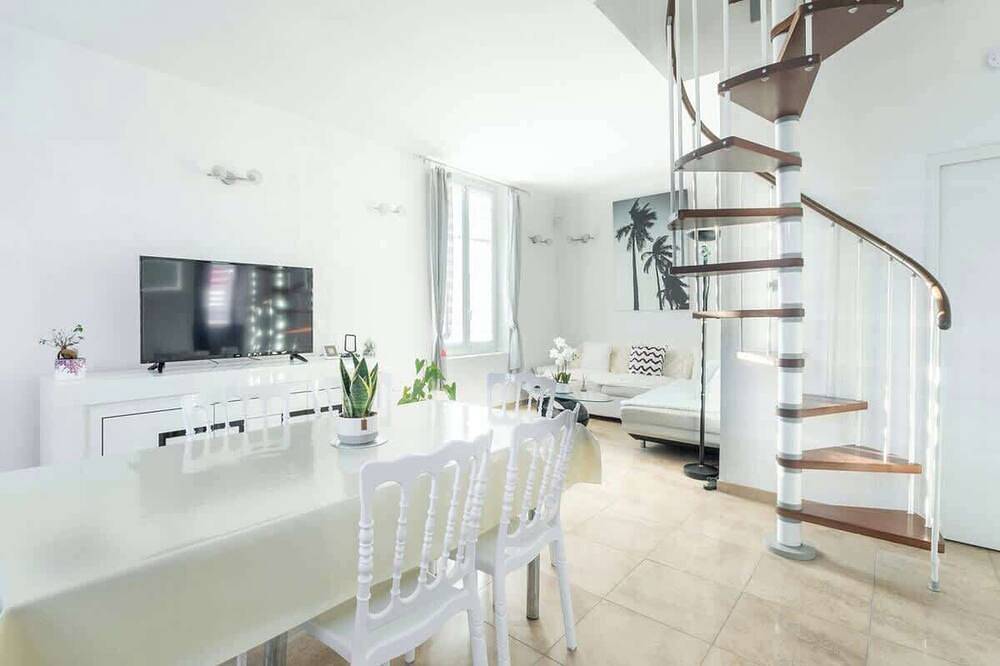 L'étoile Provençale - Plan de cuques in Plan-de-Cuques, Marsella region