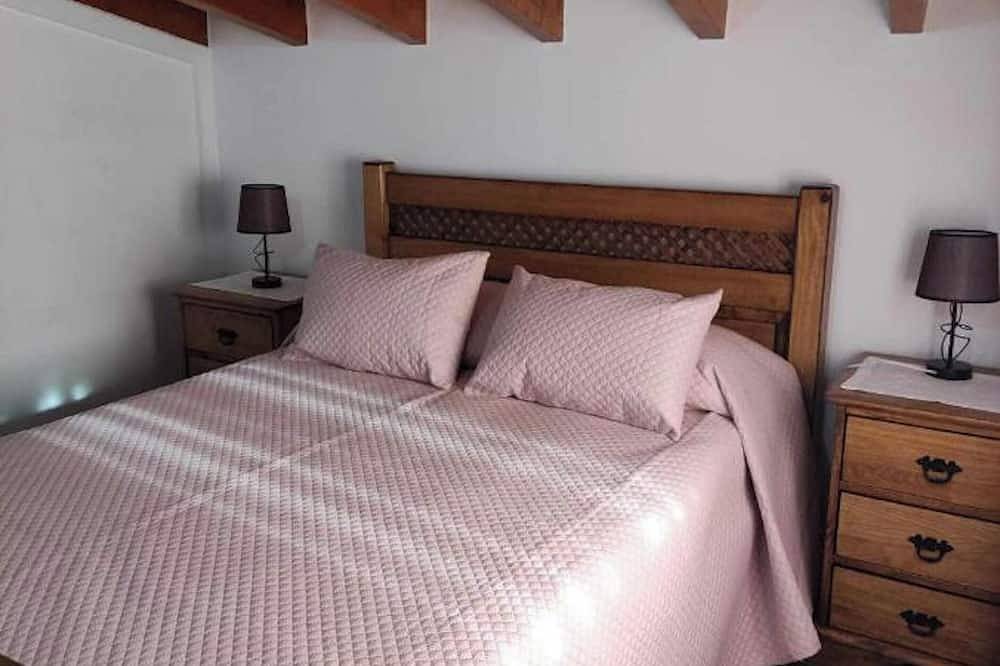 Homerez - Casa Climatizada en Redondo - Confort Moderno in Redondo, Distrito de Évora