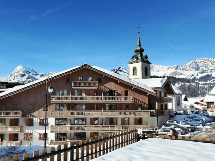 Gîte pour 6 personnes, avec Balcon ainsi que Piscine et Sauna dans Office De Tourisme De Notre Dame De Bellecombe