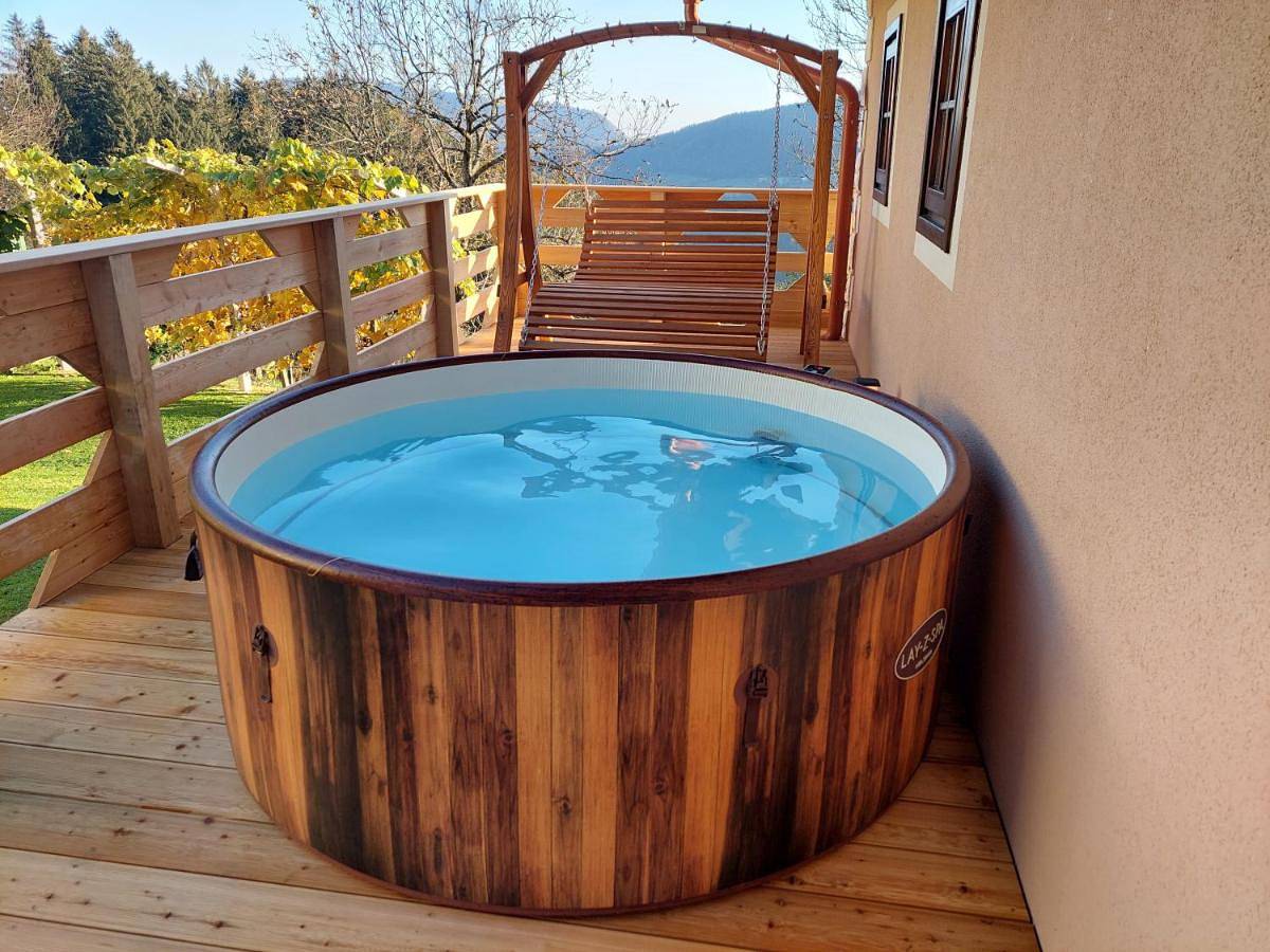 Sunflower House with Jacuzzy and Sauna in Karawanken und Bachergebirge, Untersteiermark