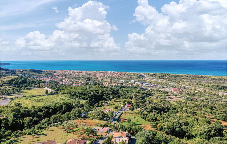 Ferienhaus für 8 Personen, mit Pool und Terrasse sowie Garten in Kalabrien - 3