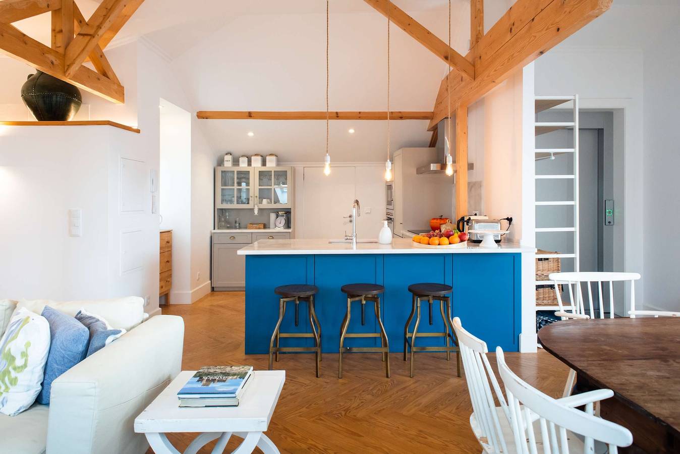 Ganze Wohnung, Ocean View Penthouse with Rooftop Terrace! in Praia dos Pescadores (Ericeira), Ericeira