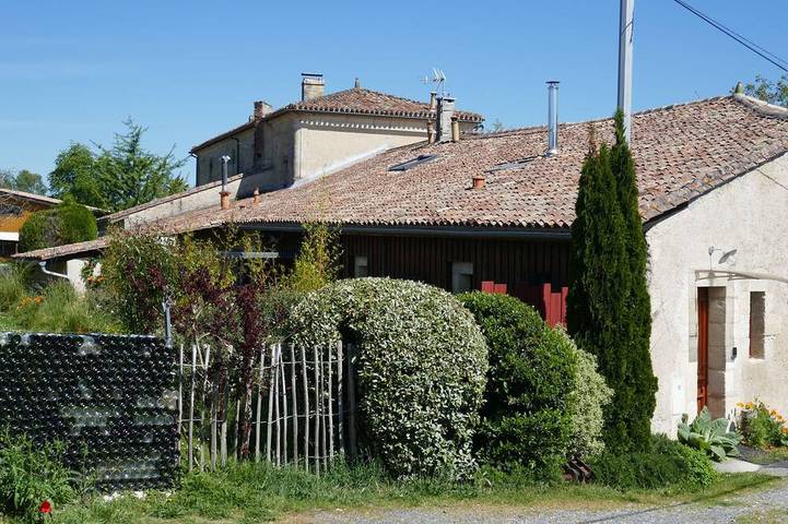 Gîte pour 7 personnes, avec Terrasse et Jardin