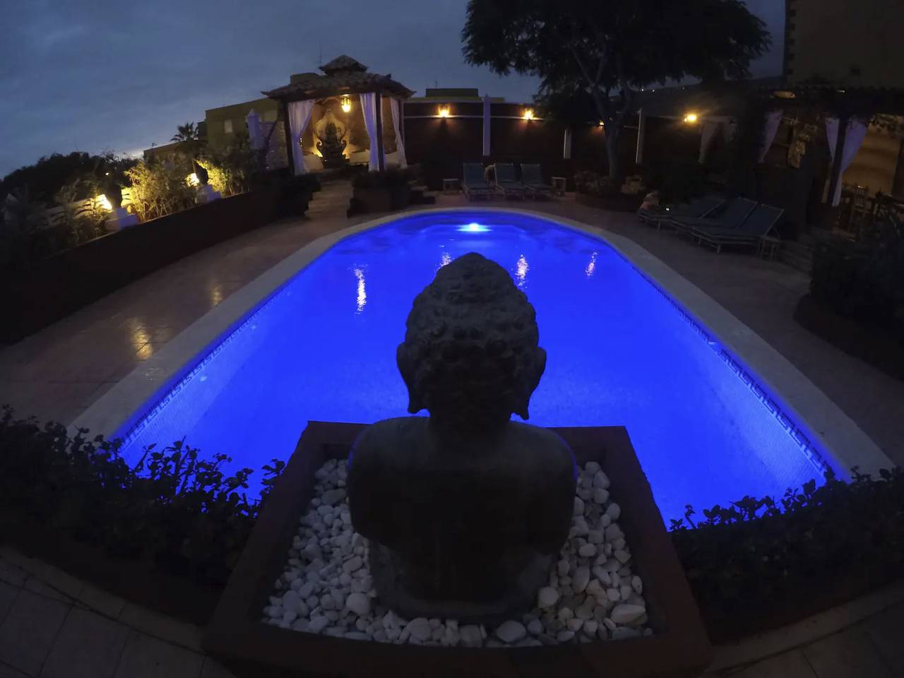 Villa im thailändischen Stil "Zen" mit beheiztem Pool in Las Nieves, Adeje