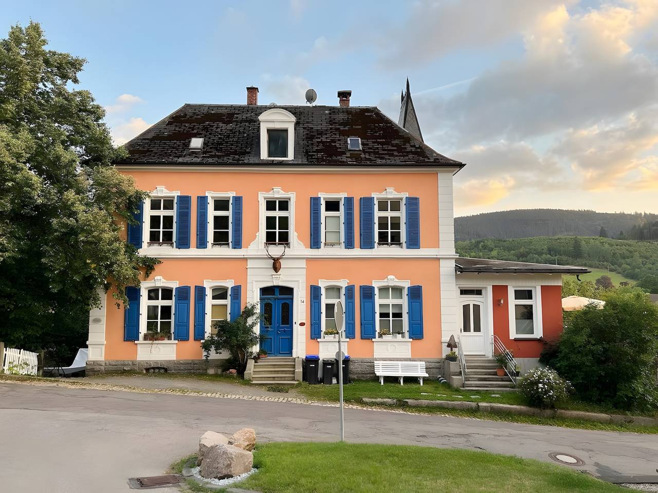 Themap Villa im Schwarzwald bis 15 Personen Sauna & Hottub & Feuerzelt & Garten Ideale Eventlocation in Lenzkirch, Südschwarzwald