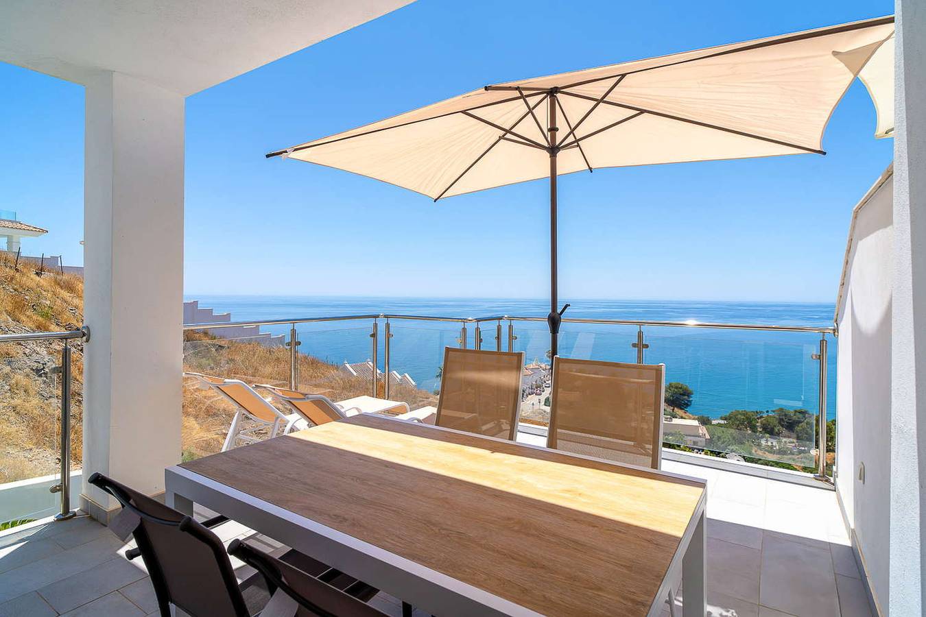 Hel lägenhet, Lägenhet för 2 Personer med pool in Punta Lara (Nerja), Nerja