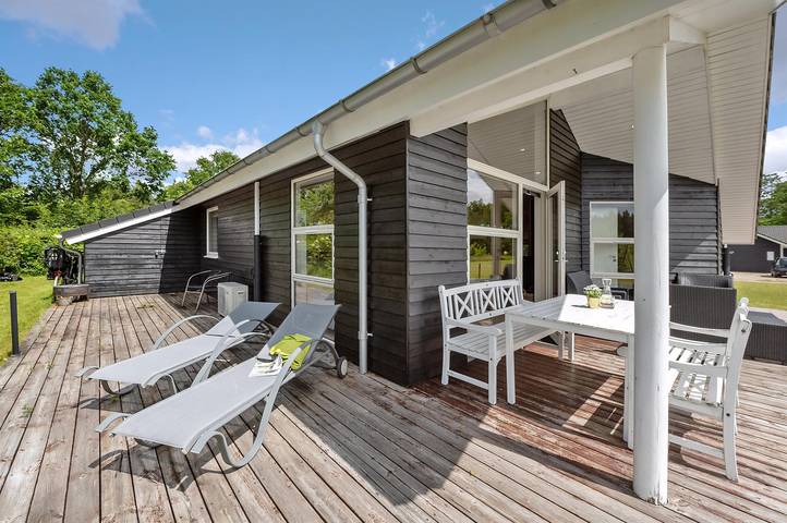 Ferienhaus für 7 Personen, mit Terrasse und Whirlpool sowie Sauna in Südjütland
