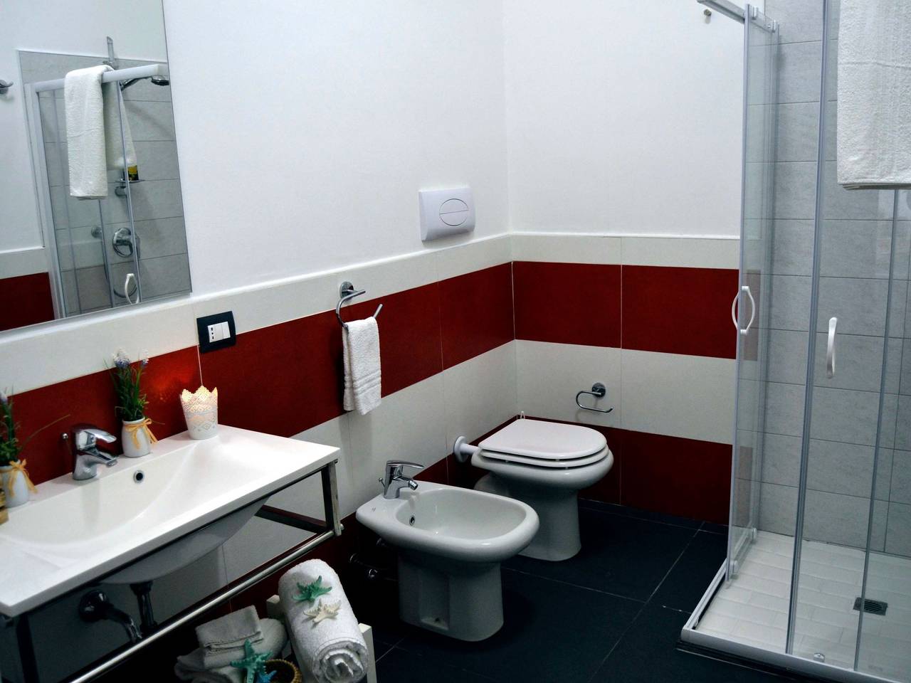 Entire apartment, Wohnung mit Meerblick für 6 Personen in Scicli, Ragusa Province