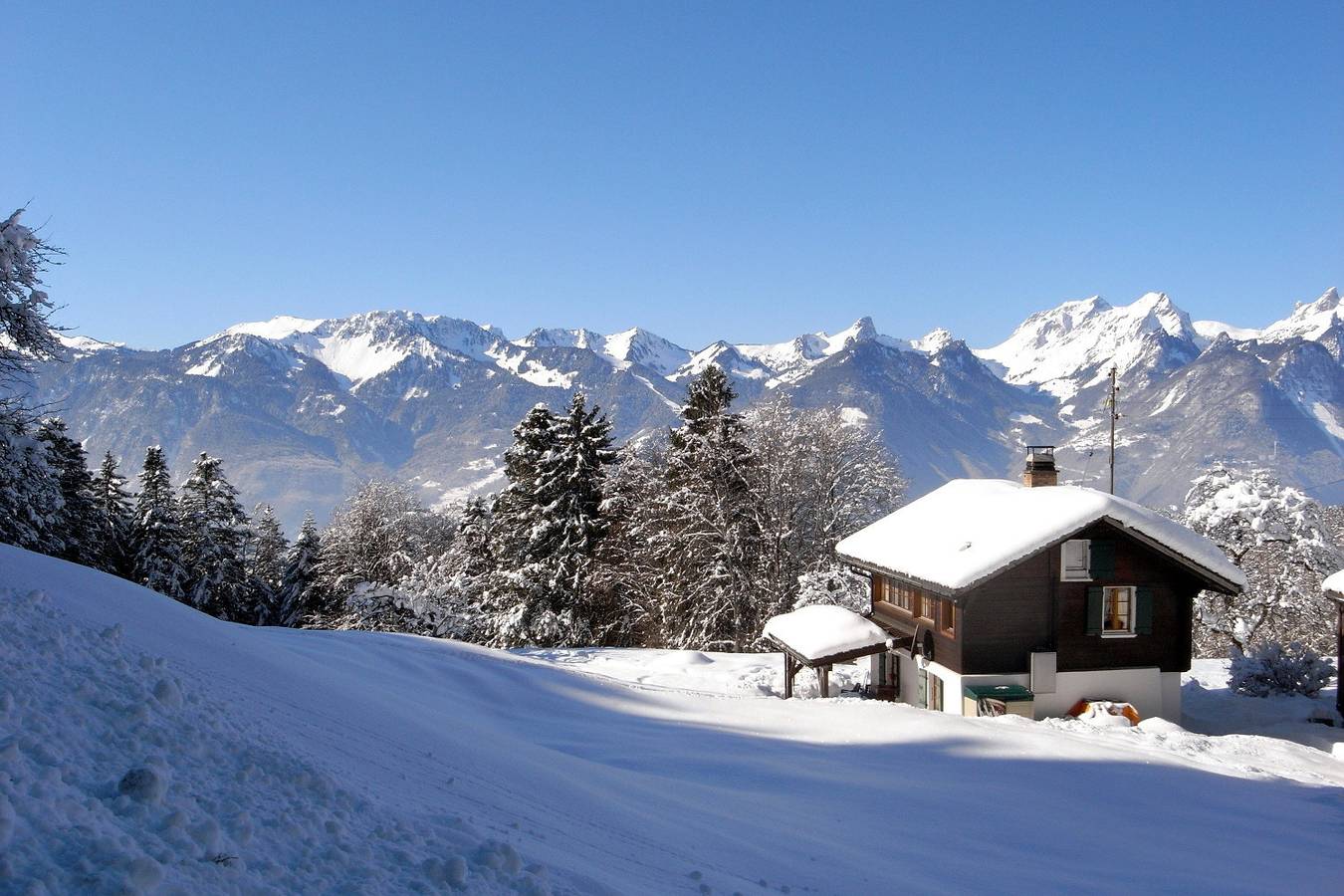 Chalet mit Panorama Berg und Seeblick in Corbeyrier, Westalpen