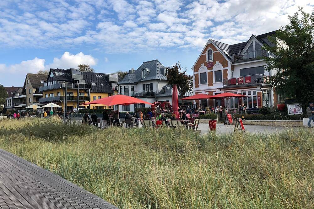 Entire apartment, Strandhotel - Appartement am Strand in Niendorf, Timmendorfer Strand