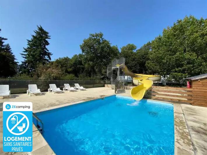 Tente pour 4 personnes, avec sauna et jacuzzi en Loire-Atlantique