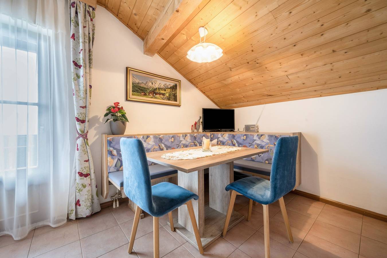 Ganze Wohnung, Ferienwohnung "Himmelreich" mit Bergblick, Balkon & Wlan in Spinges, Mühlbach