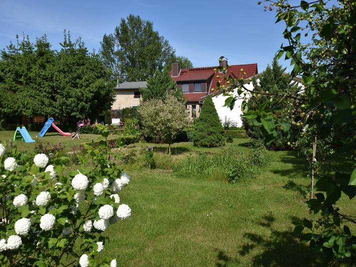 Ganze Wohnung, Gemütliche Ferienwohnung mit Garten in Robertsdorf in Robertsdorf, Blowatz