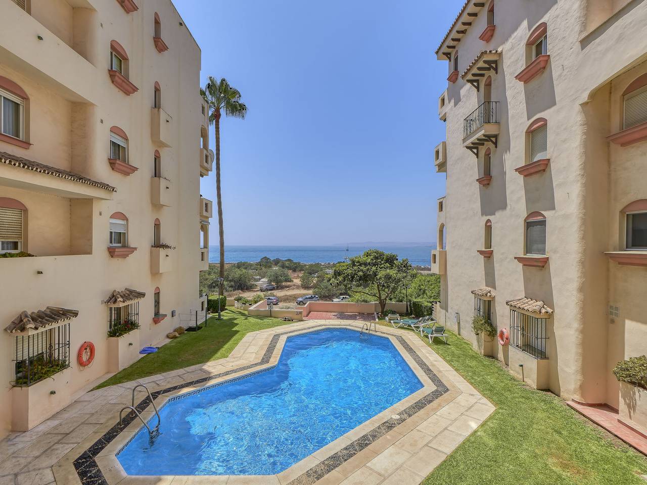 Appartement entier, Marina Bay in Puerto Deportivo de Estepona, Estepona