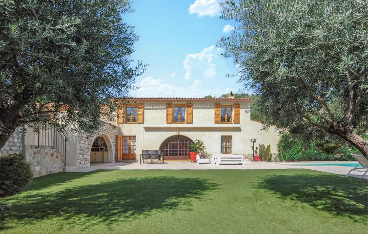 Location de vacances pour 8 personnes, avec piscine à La Colle-sur-Loup - 2