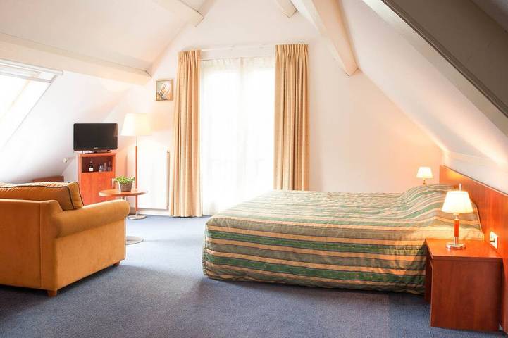 Group accommodation by the water in Groene Hart