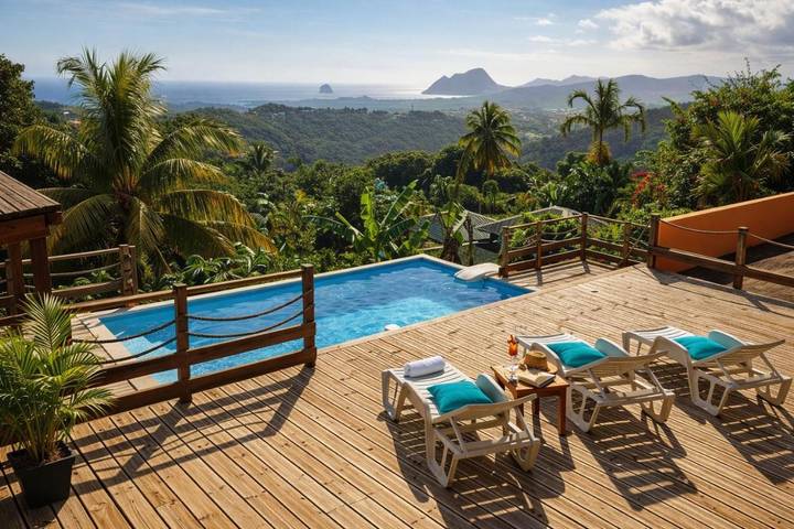Villa pour 14 personnes, avec piscine ainsi que vue et jardin, adapté aux familles