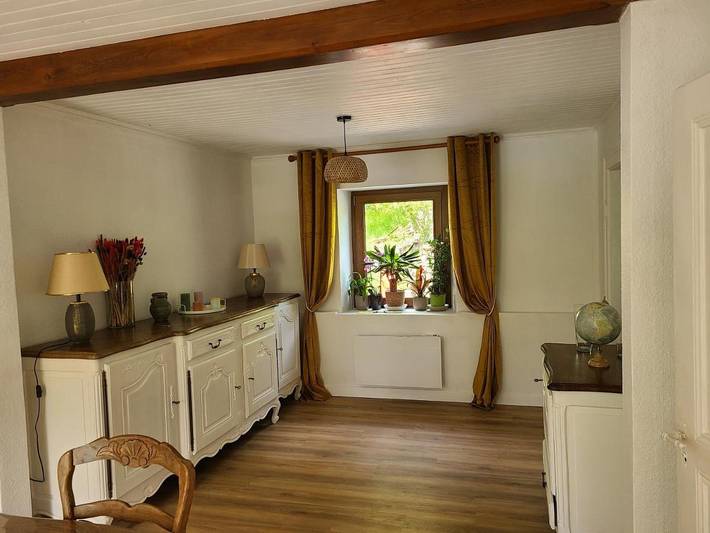 Location de vacances pour 6 personnes, avec vue et jardin à Urbès