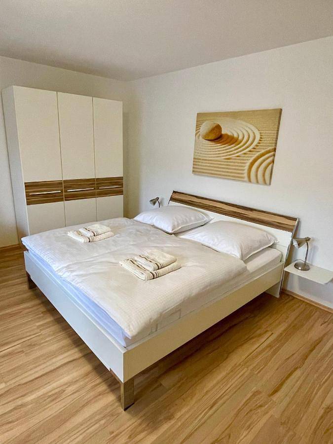 Ferienwohnung für 3 Personen, mit Balkon und Terrasse sowie Ausblick