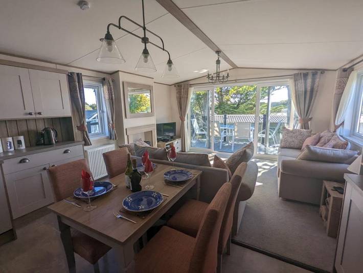 Holiday rental for 4 people, with Hot tub and Terrace as well as Pool and Sauna in Milford-on-Sea