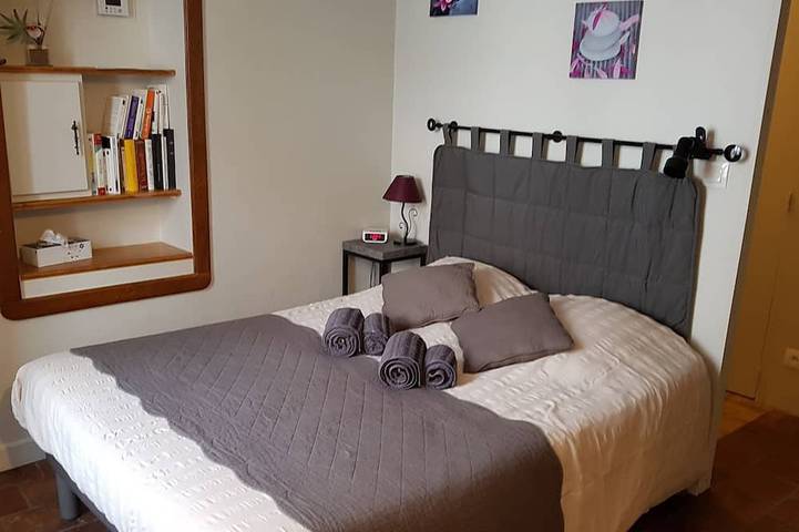 Location de vacances pour 5 personnes, avec terrasse à Vogüé - 3